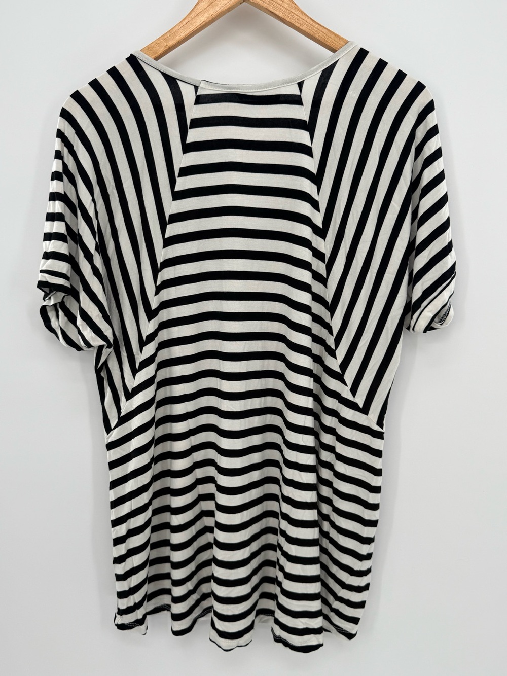 Carly Jean Los Angeles Black White Striped V Neck Dolman Sleeve Modal Top Medium - Picture 3 of 8